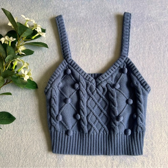 Forever 21 Sz M Blue Knitting Crop Top Sweetheart Neck Spaghetti Straps - Picture 1 of 7